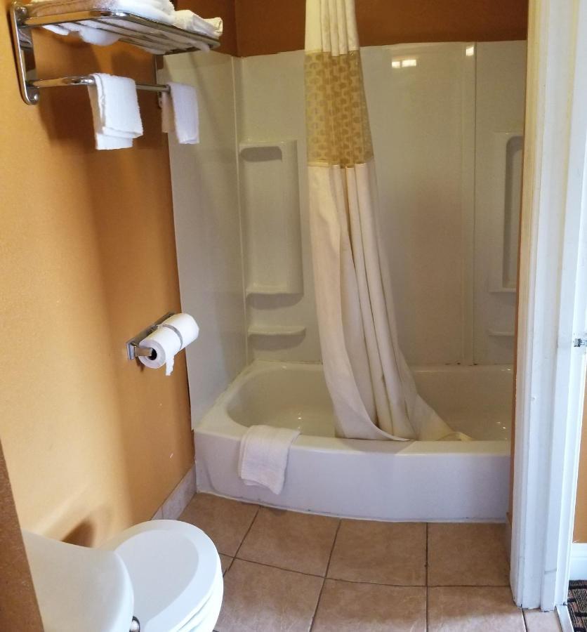 Budget Inn Magnolia Bagian luar foto